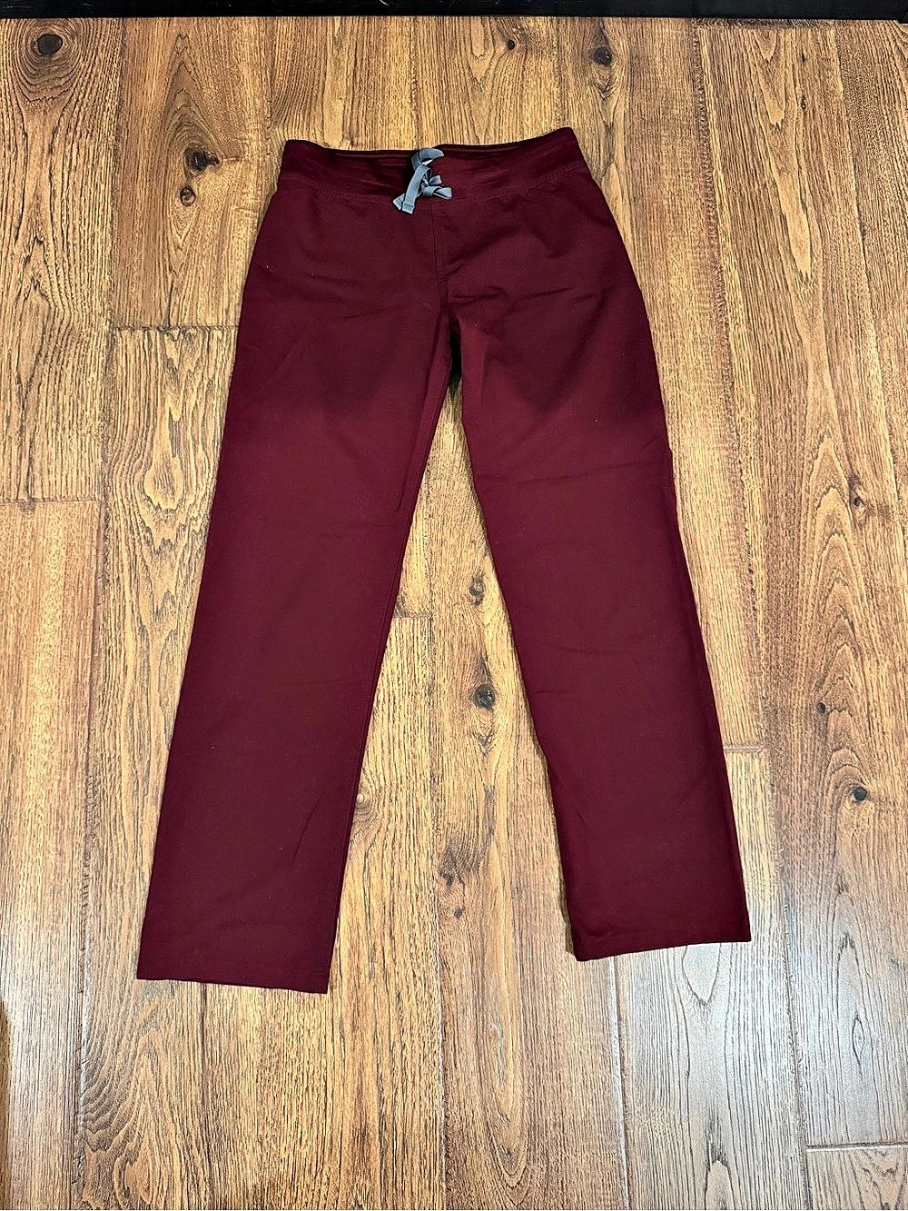 FIGS Livingston Pants Burgundy Small